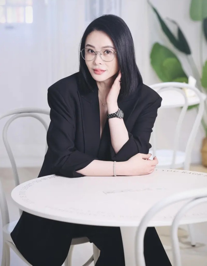 Tiêu Thục Thận gặp gỡ báo chí. Ảnh: WJC