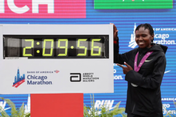 Nghi vấn từ bê bối doping của kỷ lục gia marathon nữ