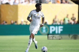 Liverpool tính  " trả đũa "  Real: Nhắm Rodrygo 100 triệu euro, cuỗm luôn Tchouameni