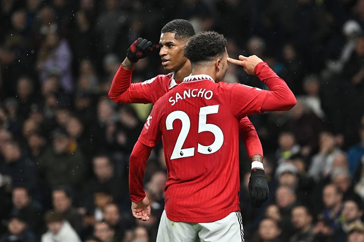 Man United đang thực hiện một cuộc thanh lọc đội hình mạnh mẽ dưới thời HLV Ruben Amorim.