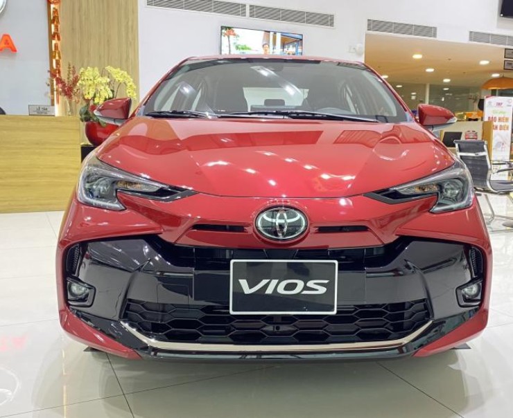 Toyota Vios 2025 giá từ 458 triệu đồng, sở hữu đa điểm hấp dẫn nào? - 1