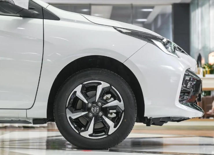 Toyota Vios 2025 giá từ 458 triệu đồng, sở hữu đa điểm hấp dẫn nào? - 7