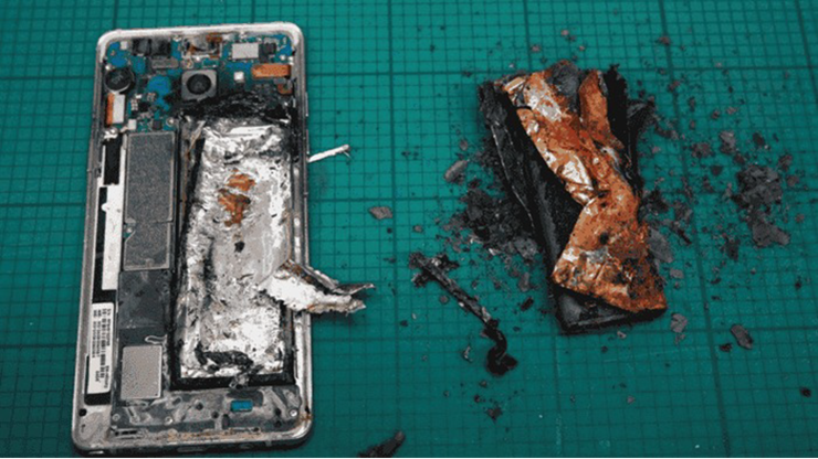 Hình ảnh một chiếc Galaxy Note 7 bị nổ pin.