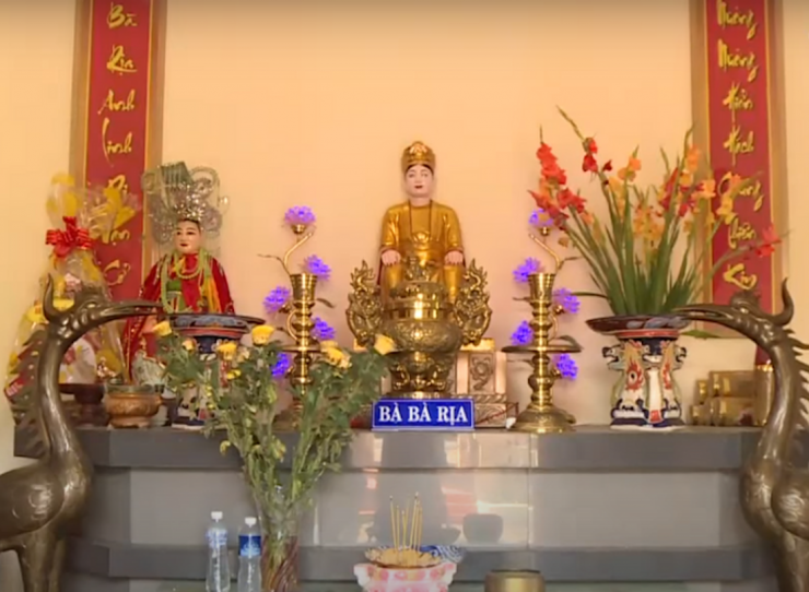 Bàn thờ trong miếu Bà Rịa. Ảnh: Bảo tàng Bà Rịa Vũng Tàu