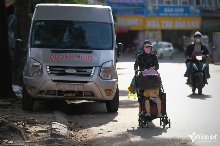 Nơi người bán trà đá đuổi cô gái chờ xe buýt: Lộn xộn, nhếch nhác trở lại - 15