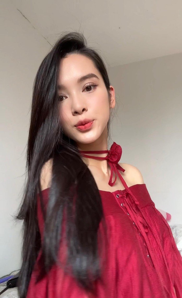 Người nhà của cô cũng gặp phiền lụy