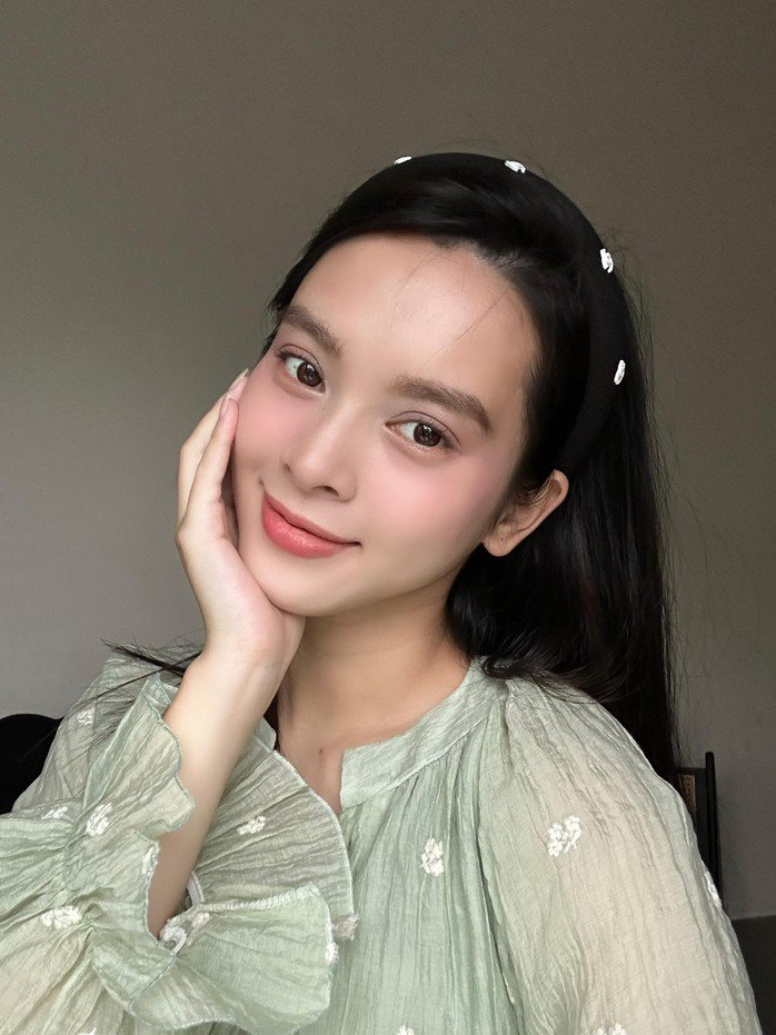 Quỳnh Lương phiền muộn vì bị tấn công mạng