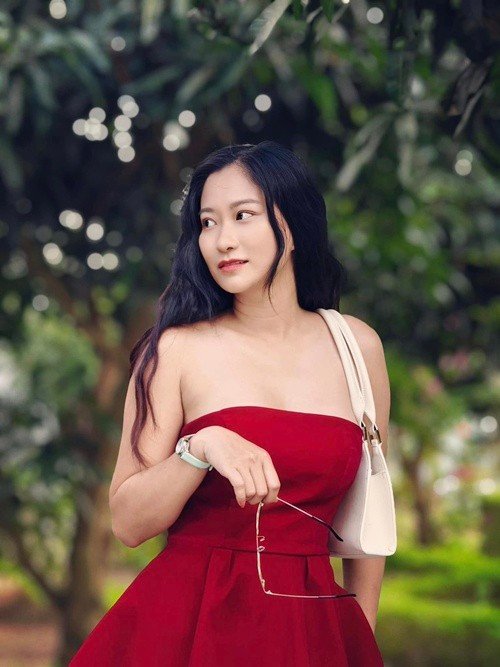 Chân Chân và nghệ sĩ Việt Anh từng phủ nhận chuyện tình cảm vào năm 2024 khi mới quen biết. Ảnh: FB Chân Chân.