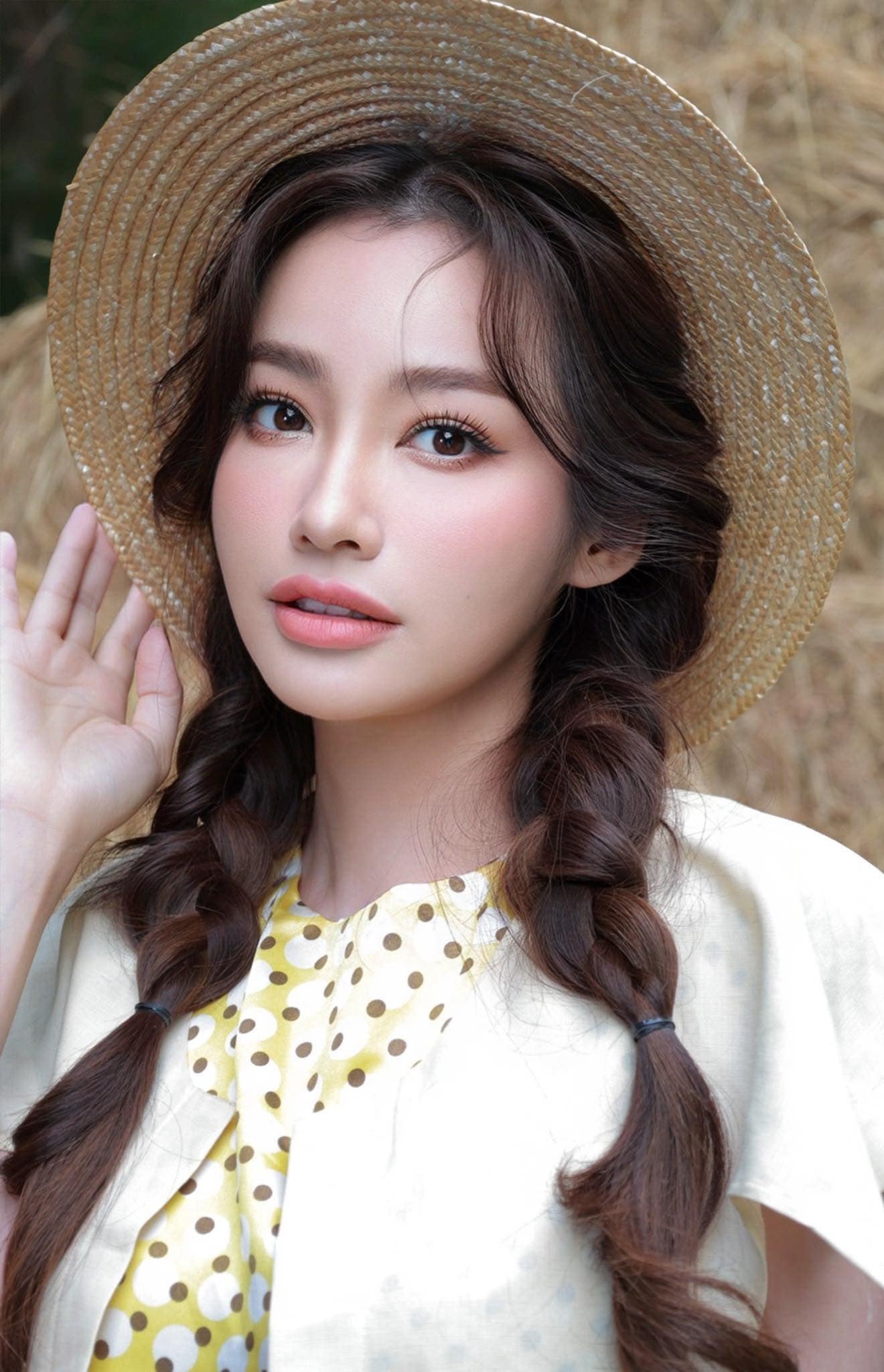 Trương Tri Trúc Diễm lọt top "100 gương mặt đẹp nhất thế giới" do TC Candler công bố năm 2014.