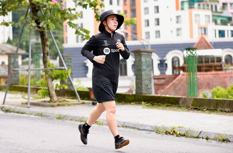 Nổi bật trong số này có thể kể đến như đối chuyền Nguyễn Thị Bích Tuyền, chủ công Vi Thị Như Quỳnh, phụ công Lê Thanh Thúy, Nguyễn Thị Trinh, libero Nguyễn Khánh Đang…cùng HLV trưởng Nguyễn Tuấn Kiệt.