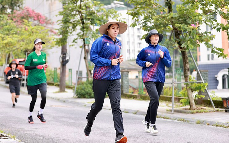 Mới đây nhất, sau khi giành hạng 4 chung cuộc tại Shanghai Future Stars 2025, 13 thành viên còn lại của tuyển Việt Nam như Kiều Trinh, Phạm Thị Hiền, Nguyễn Thị Phương, Kim Thoa, Bích Thủy…cũng đã có mặt tại Tam Đảo để hội quân và rèn thể lực.