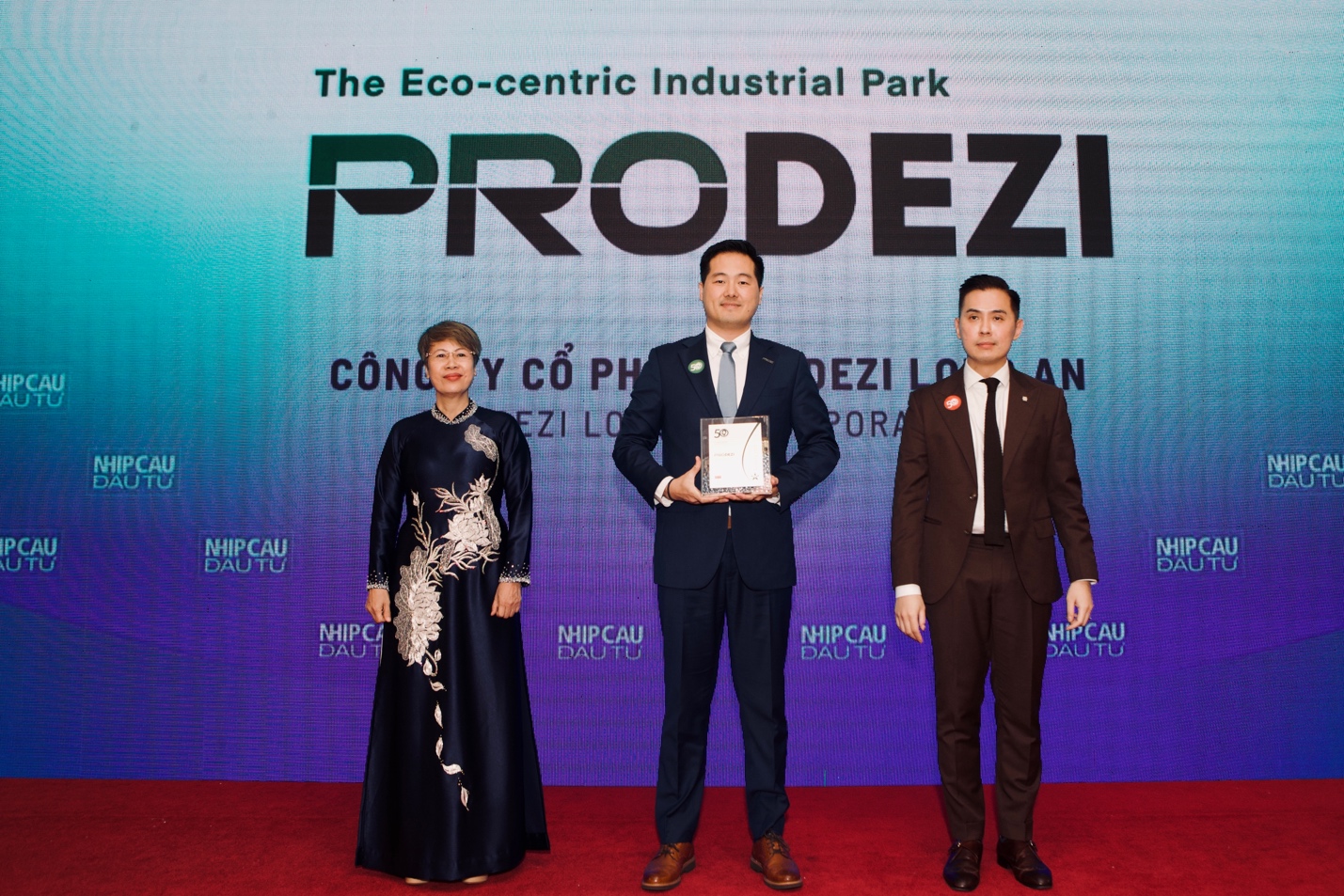Công ty Cổ phần Prodezi Long An (Prodezi) vinh dự được xướng tên trong Top 50 Doanh nghiệp Phát triển Bền vững với hạng mục Tiên phong giảm thiểu rác thải.