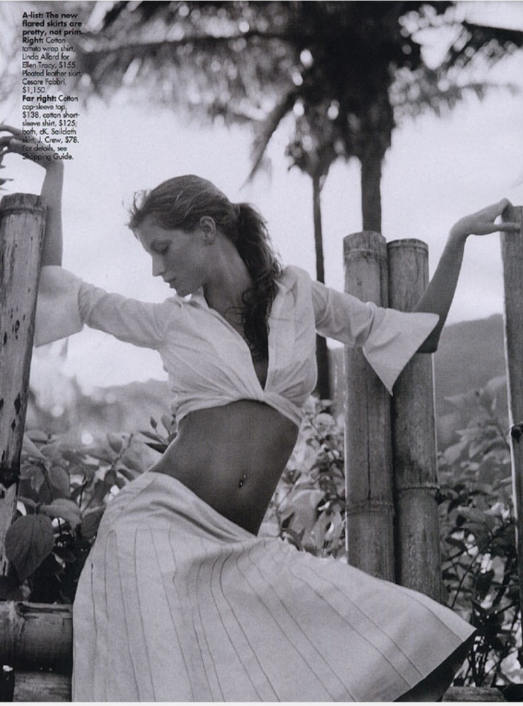 Cùng năm, bách khoa toàn thư trực tuyến về người mẫu của Vogue mô tả Gisele là người mẫu nóng bỏng nhất thế giới và gọi cô là 