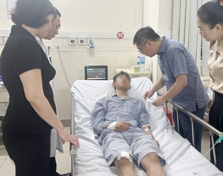 Bệnh nhân được chăm sóc tại bệnh viện. Ảnh: BVCC.