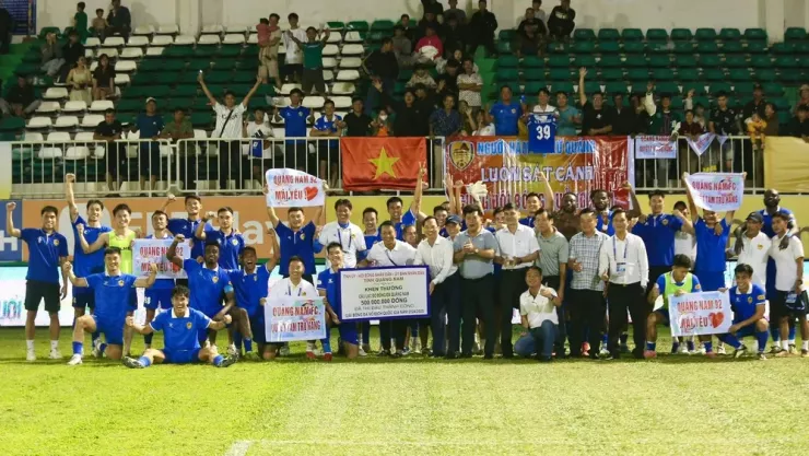 Đội bóng Quảng Nam trụ hạng an toàn ở mùa giải vừa qua. Ảnh: CCT.