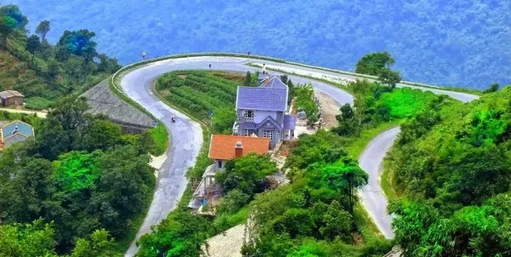 Đường lên khu di lịch Tam Đảo. Ảnh: Vinhphuc.gov.vn