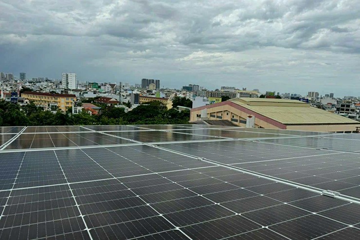 Các nhà nghiên cứu vẫn đang miệt mài cải tiến pin mặt trời.