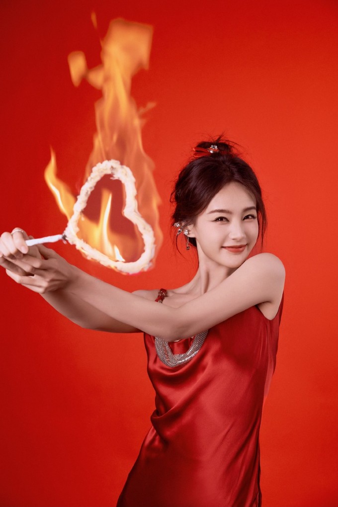 Triết lý sống năng động giúp Lý Nhất Đồng giảm cân thành công và duy trì vóc dáng thon gọn mà không cần ăn kiêng hà khắc.