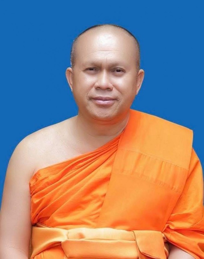 Nhà sư Thamma Wachiratheerakhun khi còn đương chức. Ảnh: Bangkok Post