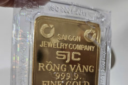 Giá vàng miếng SJC chạm mốc 122 triệu đồng/lượng vào sáng 22-7