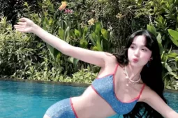 Hot girl Tây Bắc khoe body gợi cảm bên hồ bơi