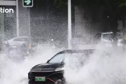 Hai công dân thiệt mạng vì bão Wipha tại Thái Lan, Đại sứ quán Trung Quốc ra cảnh báo