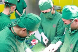 Sức khỏe đời sống - Ca phẫu thuật đặc biệt trong đêm mưa bão cứu sống 2 sản phụ chửa ngoài tử cung