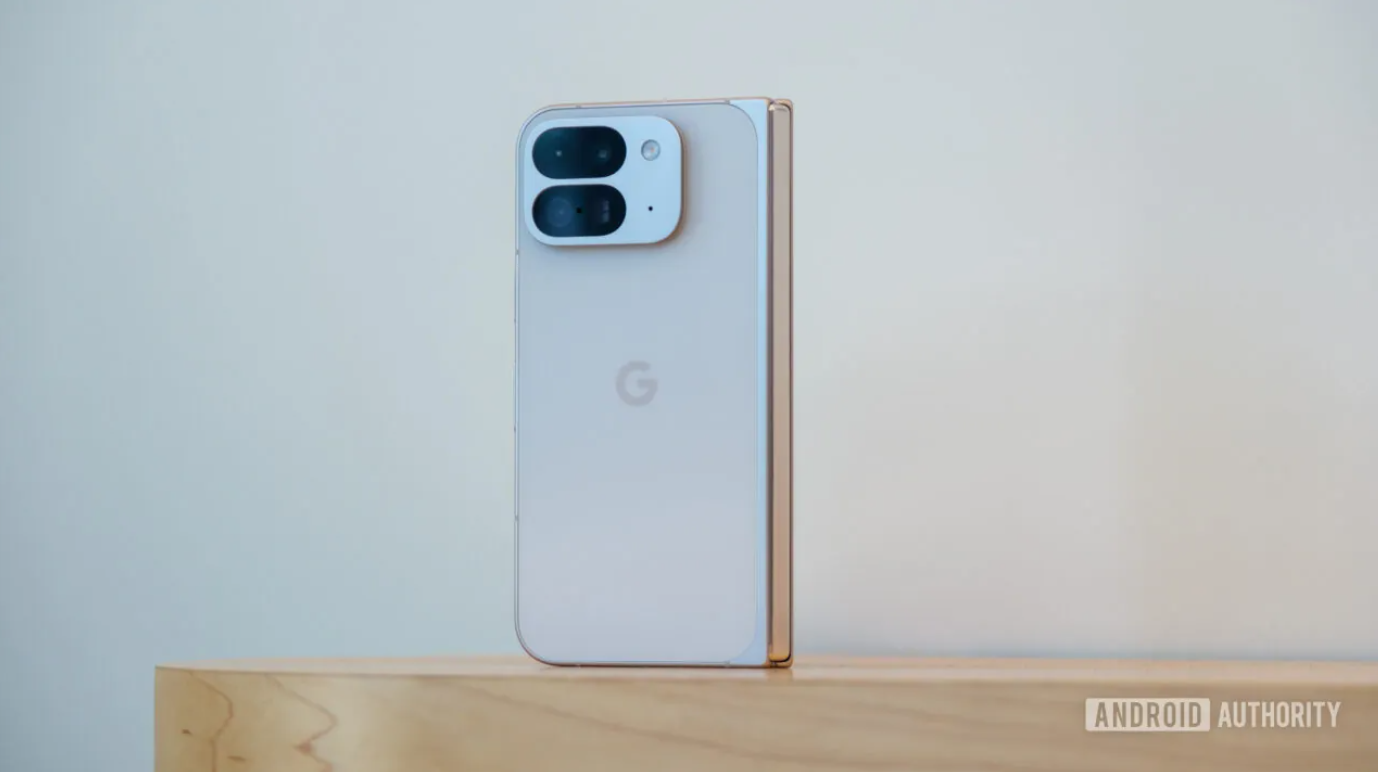 Google Pixel 9 Pro Fold.