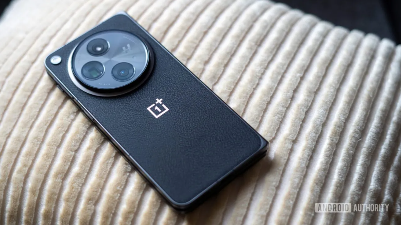 OnePlus Open.