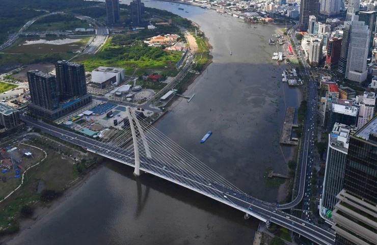 Cầu Ba Son (Phường Sài Gòn) nhìn từ trực thăng