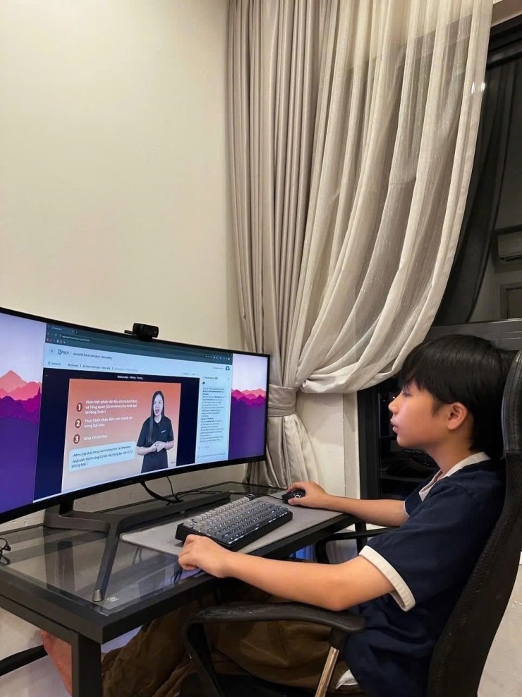 Cậu bé Nam Long với câu chuyện 
