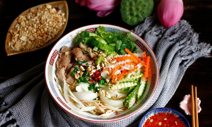 Loại củ nhiều lớp cực sẵn ở chợ Việt, chẳng cần nấu chín ăn vào vẫn bổ đủ đường - 3