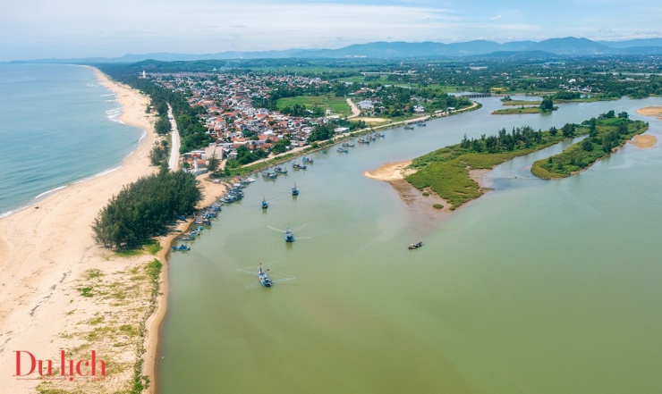 Miền cổ tích giữa mùa hoa muống biển bên Cửa Lở - 10