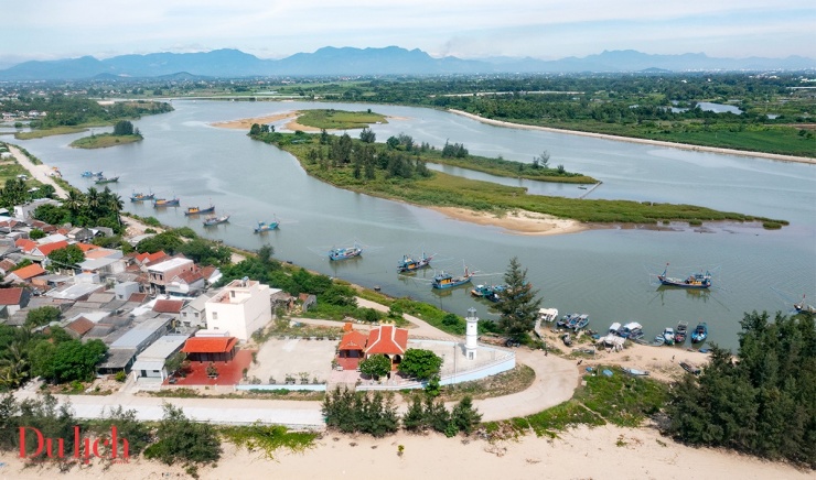 Miền cổ tích giữa mùa hoa muống biển bên Cửa Lở - 14