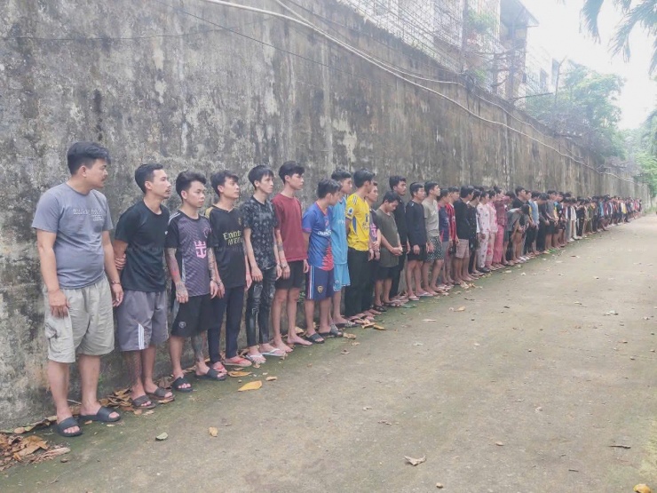 Các đối tượng bị bắt giữ
