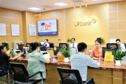 Lợi nhuận giảm, thu nhập nhân viên ngân hàng bầu Thụy làm Chủ tịch lại tăng mạnh
