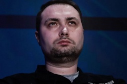 Trùm tình báo Ukraine lên tiếng việc ông Zelensky ký luật gây tranh cãi lớn