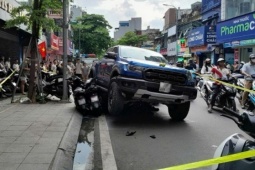 Vụ tông liên hoàn trên phố Khâm Thiên: Xe bán tải mới mua, vừa " trao chìa khóa trao tay "