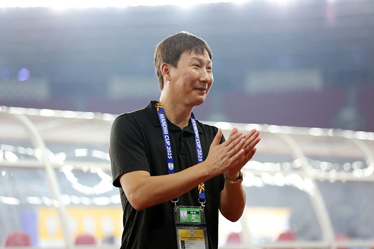 U23 Việt Nam: Lý Đức ghi bàn dũng mãnh, Đình Bắc đánh đầu ăn mừng như Ronaldo - 5