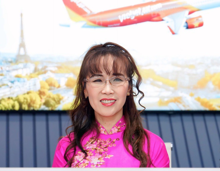 Khối tài sản của nữ tỷ phú Nguyễn Thị Phương Thảo tăng mạnh cùng đà tăng của cổ phiếu VJC và HDB - Ảnh VJC