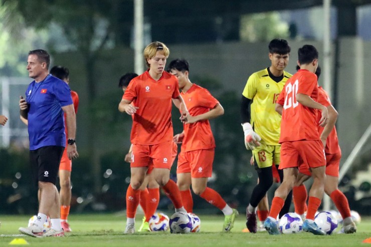 U23 Việt Nam “soi” kỹ U23 Philippines, đặc biệt cảnh giác cầu thủ nhập tịch - 9