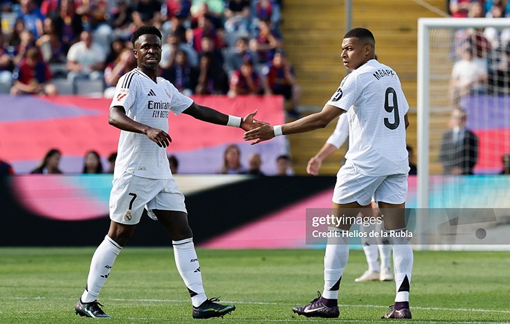 Vinicius muốn hưởng lương cao hơn&nbsp;Mbappe tại Real