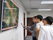 Ngập lụt, sạt lở ở Nghệ An: Dùng máy bay không người lái phát sóng di động