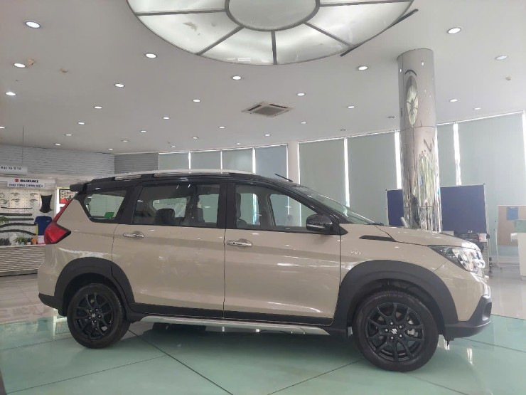 Thích MPV cỡ nhỏ, nên chọn Suzuki XL7 Hybrid hay Hyundai Stargazer X? - 5