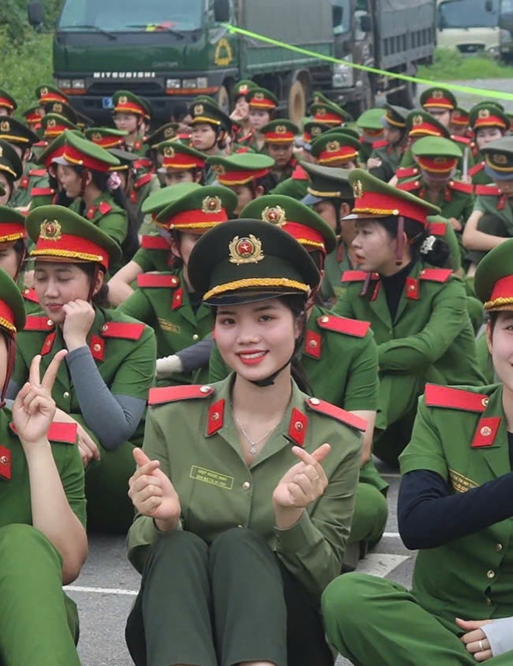 Nữ học viên An ninh nhân dân hai lần tham gia diễu binh cấp quốc gia - 3