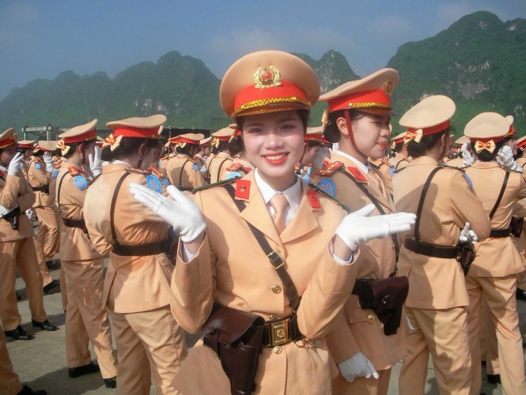 Nữ học viên An ninh nhân dân hai lần tham gia diễu binh cấp quốc gia - 4