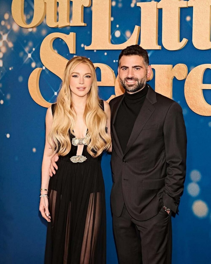 Lindsay Lohan và chồng tại buổi giới thiệu phim Our Little Secret do cô đóng chính, tháng 11/2024.
