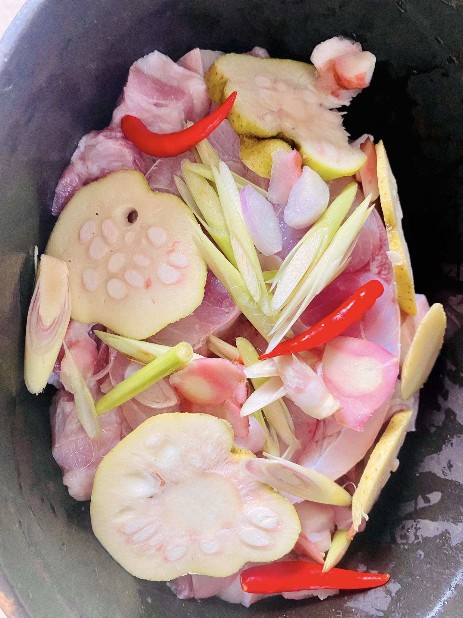 Kho cá bằng thứ nước này hết hẳn vị tanh, thơm ngon bất ngờ - 7