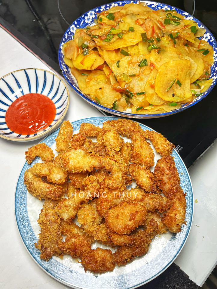Thịt chiên xù - Khoai tây xào