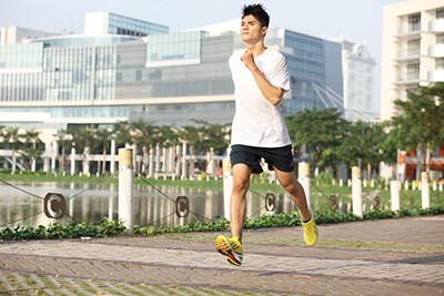 Khi tập thể dục, cơ thể nam giới sẽ tăng cường sản xuất hormone testosterone. Ảnh minh họa.